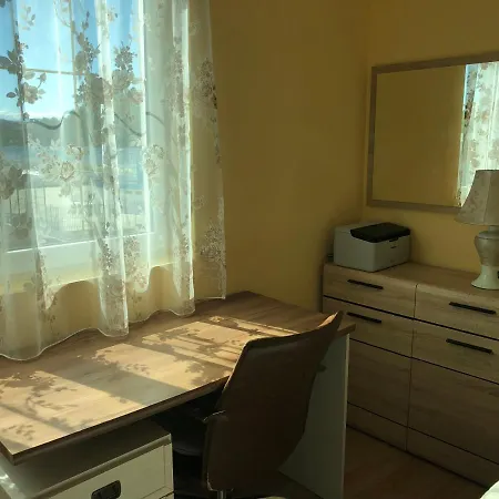 Golden Hermes Apartament *
